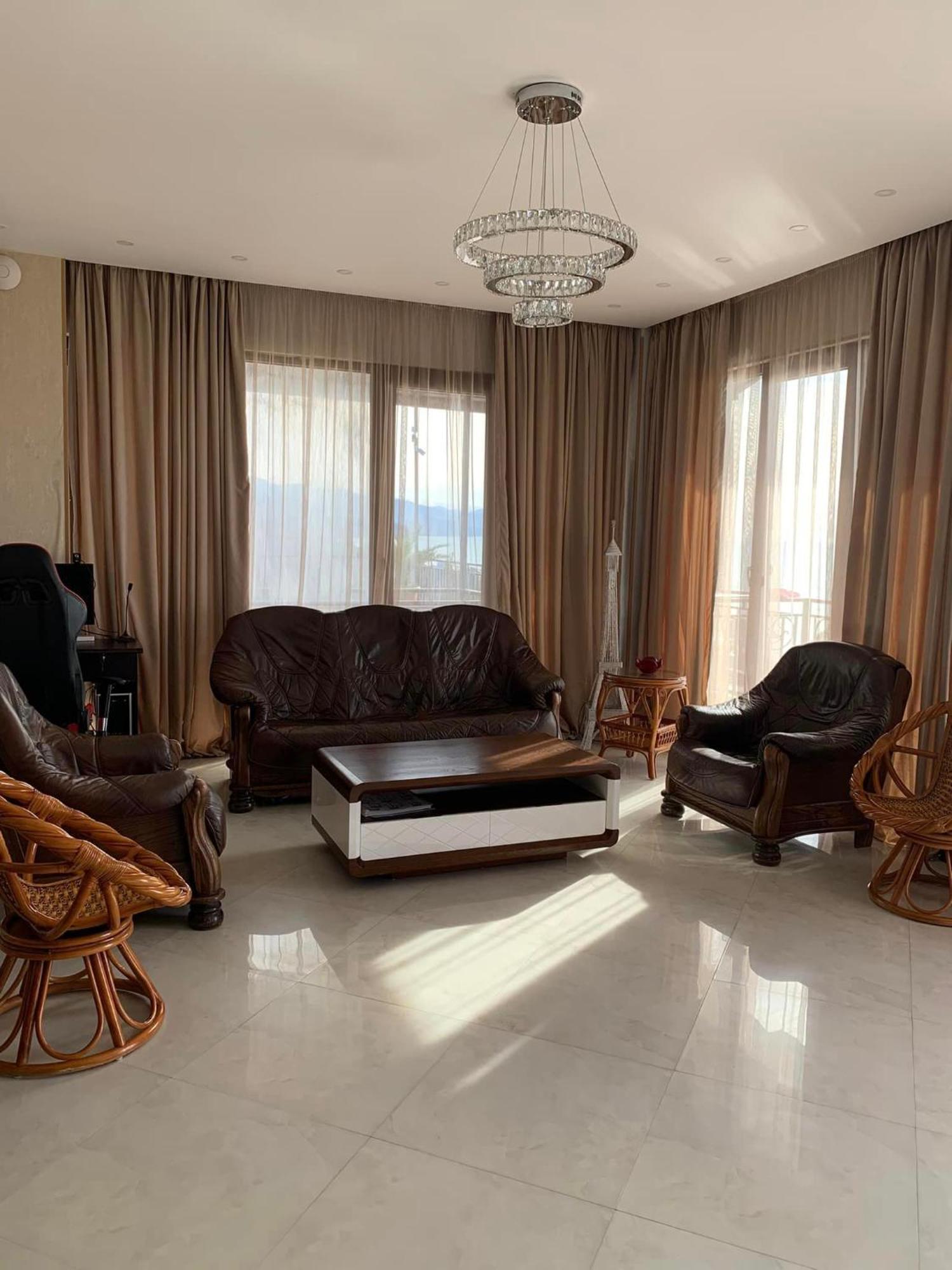 White House Chakvi Hotel Luaran gambar
