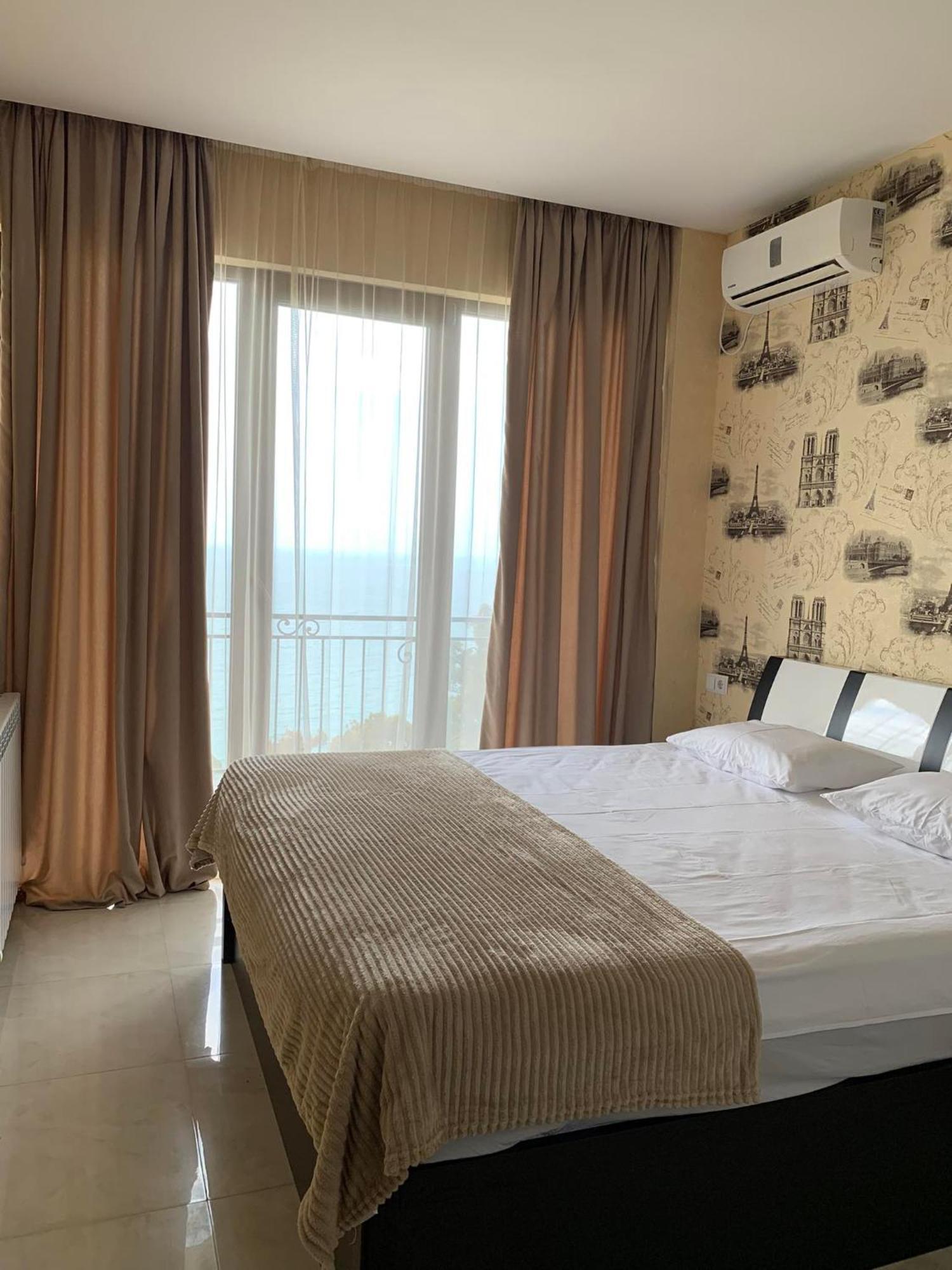 White House Chakvi Hotel Luaran gambar