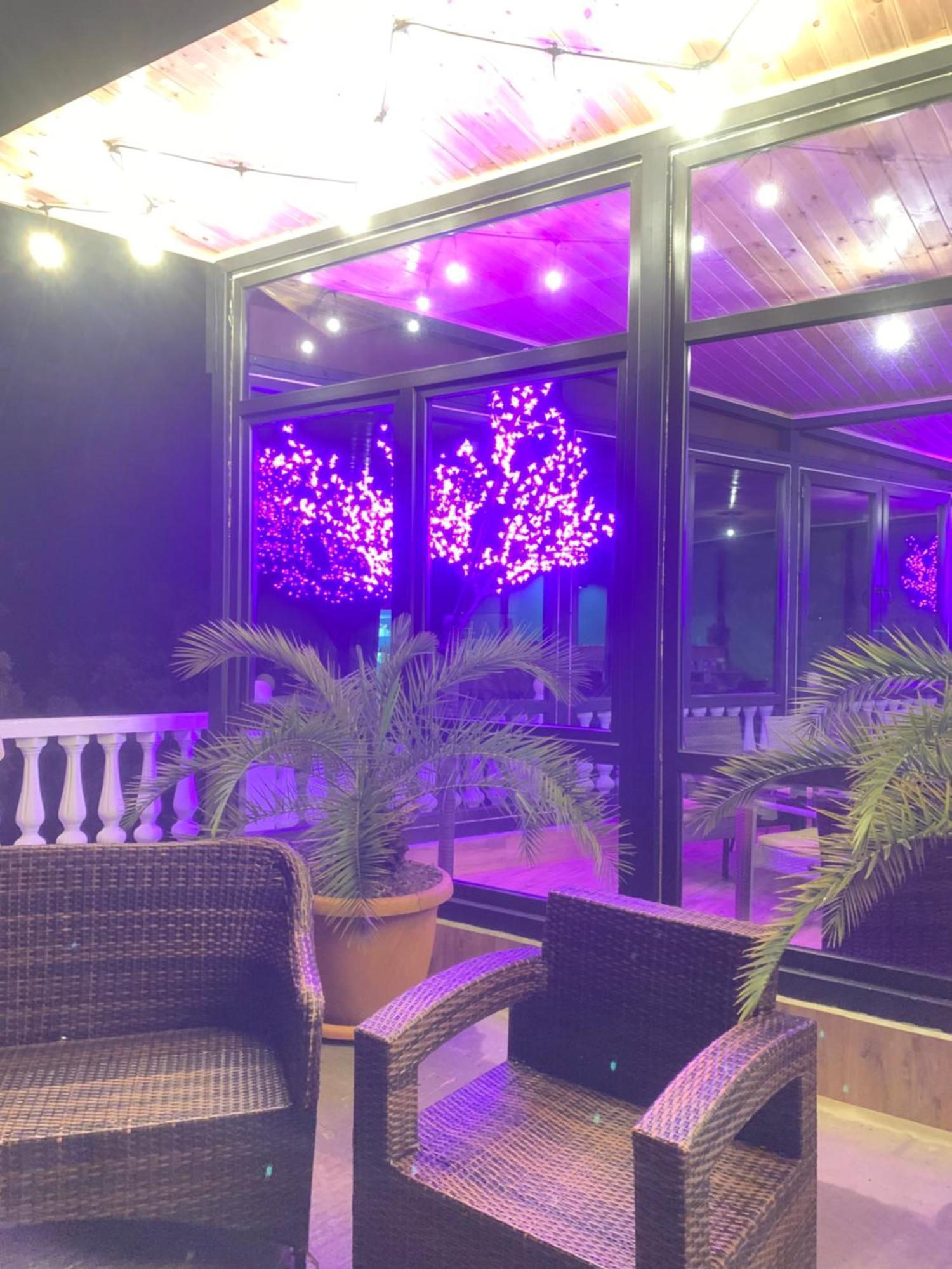 White House Chakvi Hotel Luaran gambar